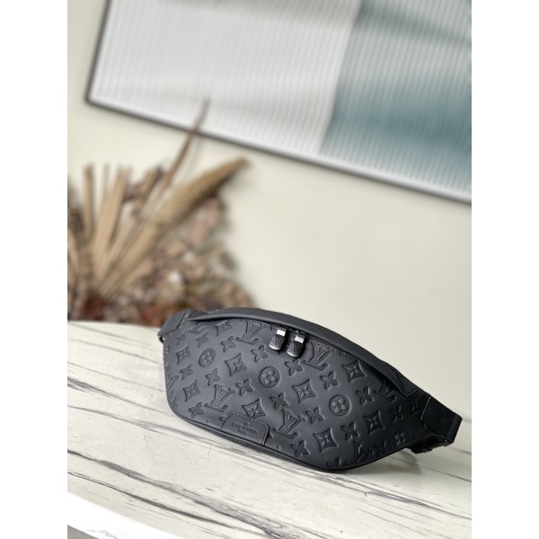 𝐋𝐎𝐔𝐈𝐒 𝐕𝐔𝐈𝐓𝐓𝐎𝐍  M46036 Discovery pocket