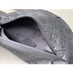 𝐋𝐎𝐔𝐈𝐒 𝐕𝐔𝐈𝐓𝐓𝐎𝐍  M46036 Discovery pocket