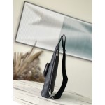 𝐋𝐎𝐔𝐈𝐒 𝐕𝐔𝐈𝐓𝐓𝐎𝐍 M30936 Black Flower Duo Shoulder Bag Stitching