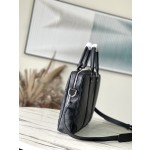 𝐋𝐎𝐔𝐈𝐒 𝐕𝐔𝐈𝐓𝐓𝐎𝐍 N40445 Voyage Small Briefcase