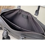 𝐋𝐎𝐔𝐈𝐒 𝐕𝐔𝐈𝐓𝐓𝐎𝐍 M30925 cross pattern This Voyage