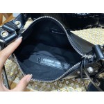 BALENCIAGA 𝐋𝐞 𝐂𝐚𝐠𝐨𝐥𝐞 Moon Bag