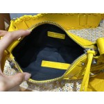 BALENCIAGA 𝐋𝐞 𝐂𝐚𝐠𝐨𝐥𝐞 Moon Bag