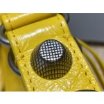 BALENCIAGA 𝐋𝐞 𝐂𝐚𝐠𝐨𝐥𝐞 Moon Bag