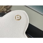 𝐋𝐎𝐔𝐈𝐒 𝐕𝐔𝐈𝐓𝐓𝐎𝐍 M22512 black color matching enamel floral chain