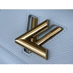 𝐋𝐎𝐔𝐈𝐒 𝐕𝐔𝐈𝐓𝐓𝐎𝐍 M22515 Twist Small Bag