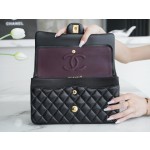 𝐂𝐇𝐀𝐍𝐄𝐋 Classic Flap Italy 🇮🇹 The 𝗚𝗥" Original Lambskin 🐑 Classic Flap Bag Gold Buckle Black Medium