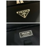 𝐏𝐑𝐀𝐃𝐀 2UP012 Cosmetic Crossbody Bag