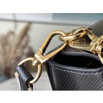 𝐋𝐎𝐔𝐈𝐒 𝐕𝐔𝐈𝐓𝐓𝐎𝐍 M22038 This Twist Medium Bag