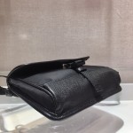 𝐏𝐑𝐀𝐃𝐀𝐀 Mini shape messenger bag