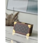 𝐋𝐎𝐔𝐈𝐒 𝐕𝐔𝐈𝐓𝐓𝐎𝐍 M20037 Pink This jewelry box is elegant Monogram canvas bag