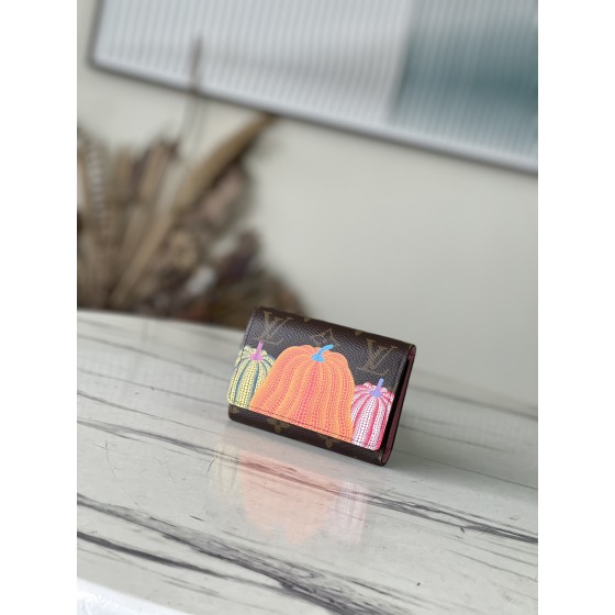 𝐋𝐎𝐔𝐈𝐒 𝐕𝐔𝐈𝐓𝐓𝐎𝐍 M82111 Yayoi Kusama series