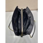 𝐏𝐑𝐀𝐃𝐀 Mid-vintage zipper model