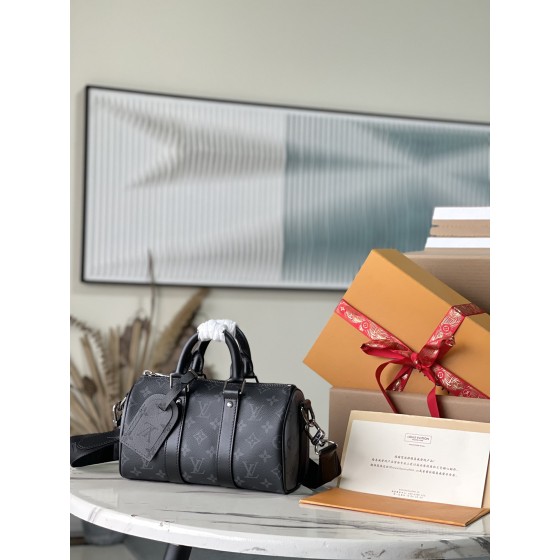 𝐋𝐎𝐔𝐈𝐒 𝐕𝐔𝐈𝐓𝐓𝐎𝐍   M46271