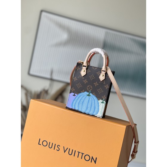 𝐋𝐎𝐔𝐈𝐒 𝐕𝐔𝐈𝐓𝐓𝐎𝐍 M82112 LV x YK PETIT SAC PLAT Bag