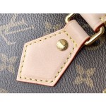 𝐋𝐎𝐔𝐈𝐒 𝐕𝐔𝐈𝐓𝐓𝐎𝐍 M46467