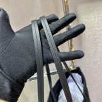 𝐏𝐑𝐀𝐃𝐀 Tote bag 1BG107