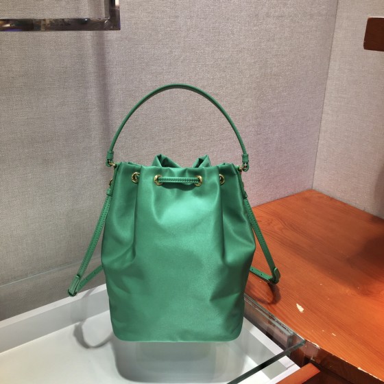 𝐏𝐑𝐀𝐃𝐀 Classic model 1BH038