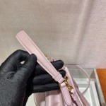 𝐏𝐑𝐀𝐃𝐀 Classic model 1BH038