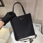 𝐏𝐑𝐀𝐃𝐀 New handbag 1BA252