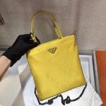 𝐏𝐑𝐀𝐃𝐀 New handbag 1BA252