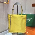 𝐏𝐑𝐀𝐃𝐀 New handbag 1BA252