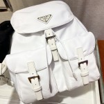 𝐏𝐑𝐀𝐃𝐀 New backpack 1BZ811
