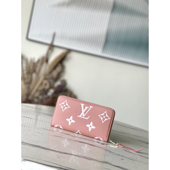 𝐋𝐎𝐔𝐈𝐒 𝐕𝐔𝐈𝐓𝐓𝐎𝐍   M81645