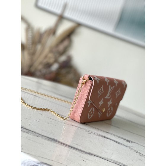 𝐋𝐎𝐔𝐈𝐒 𝐕𝐔𝐈𝐓𝐓𝐎𝐍  M81759