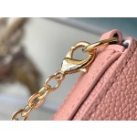 𝐋𝐎𝐔𝐈𝐒 𝐕𝐔𝐈𝐓𝐓𝐎𝐍  M81759