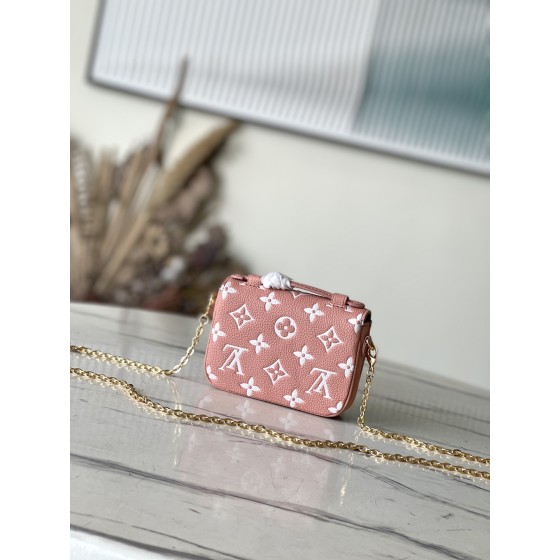 𝐋𝐎𝐔𝐈𝐒 𝐕𝐔𝐈𝐓𝐓𝐎𝐍   M81267