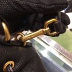 𝐏𝐑𝐀𝐃𝐀 Bucket bag 1BE018