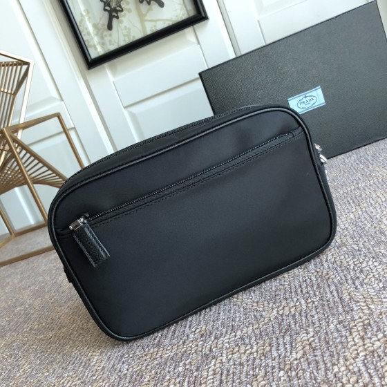 𝐏𝐑𝐀𝐃𝐀 2NE007 Triangle