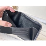 𝐋𝐎𝐔𝐈𝐒 𝐕𝐔𝐈𝐓𝐓𝐎𝐍    M81859