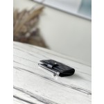 𝐋𝐎𝐔𝐈𝐒 𝐕𝐔𝐈𝐓𝐓𝐎𝐍  N60451