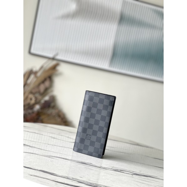 𝐋𝐎𝐔𝐈𝐒 𝐕𝐔𝐈𝐓𝐓𝐎𝐍   N62665