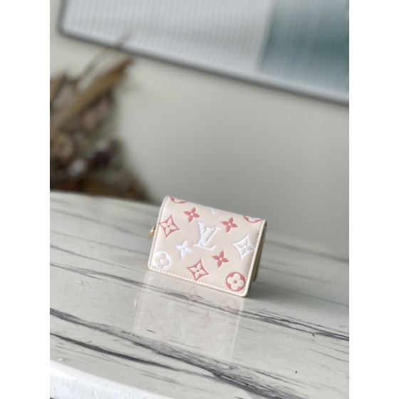 𝐋𝐎𝐔𝐈𝐒 𝐕𝐔𝐈𝐓𝐓𝐎𝐍   M82291