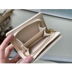 𝐋𝐎𝐔𝐈𝐒 𝐕𝐔𝐈𝐓𝐓𝐎𝐍   M82291