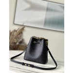 𝐋𝐎𝐔𝐈𝐒 𝐕𝐔𝐈𝐓𝐓𝐎𝐍     M22598