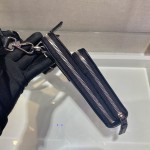 𝐏𝐑𝐀𝐃𝐀 New cell phone bag 2ZH126