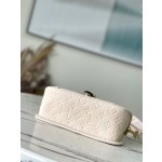 𝐋𝐎𝐔𝐈𝐒 𝐕𝐔𝐈𝐓𝐓𝐎𝐍      M46388