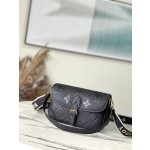 𝐋𝐎𝐔𝐈𝐒 𝐕𝐔𝐈𝐓𝐓𝐎𝐍    M46386