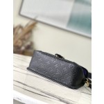 𝐋𝐎𝐔𝐈𝐒 𝐕𝐔𝐈𝐓𝐓𝐎𝐍    M46386