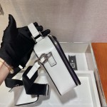 𝐏𝐑𝐀𝐃𝐀 New camera bag 2VH069