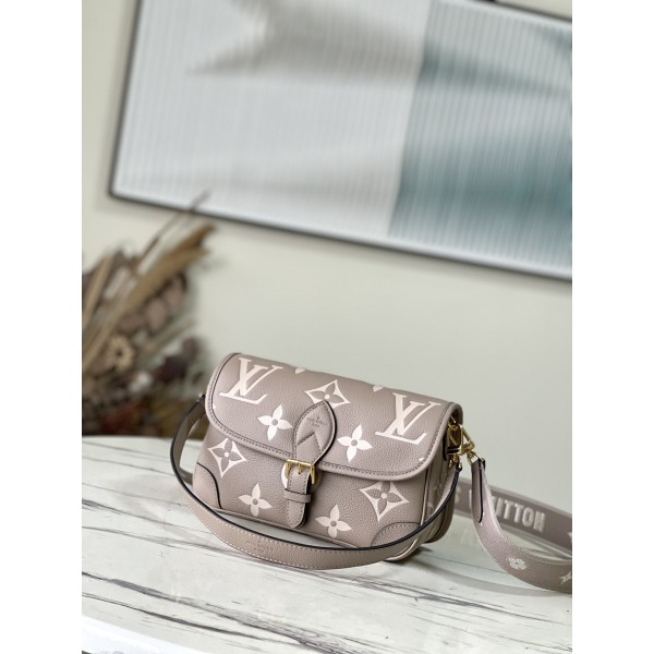 𝐋𝐎𝐔𝐈𝐒 𝐕𝐔𝐈𝐓𝐓𝐎𝐍     M46388