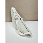 𝐏𝐑𝐀𝐃𝐀 Full leather large triangle bag 2VY007