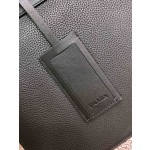 𝐏𝐑𝐀𝐃𝐀 New men's bag 2VG041