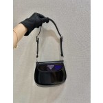 𝐏𝐑𝐀𝐃𝐀 mini 1BH188