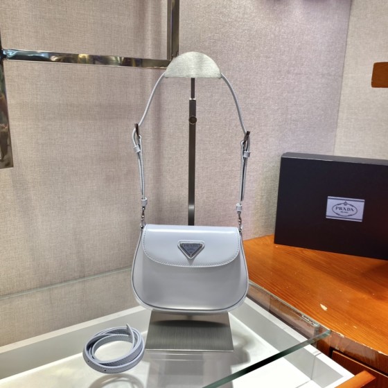 𝐏𝐑𝐀𝐃𝐀 mini 1BH188