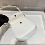 𝐏𝐑𝐀𝐃𝐀 mini 1BH188